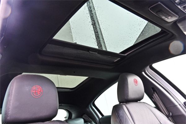 2011 Alfa Romeo Giulietta Hatchback Series 0 QV image