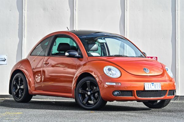 2010 Volkswagen Beetle 9C MY2010 BlackOrange image