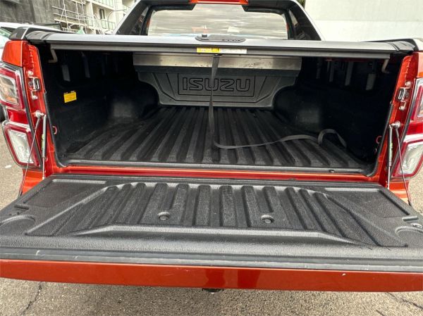 2021 Isuzu D-MAX RG MY21 X-TERRAIN image