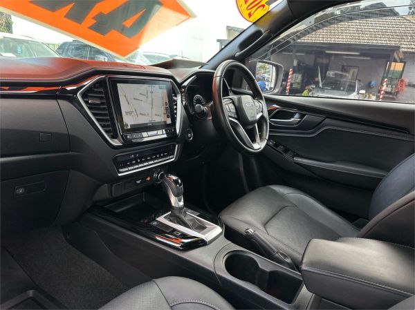 2021 Isuzu D-MAX RG MY21 X-TERRAIN image