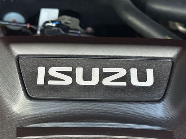 2021 Isuzu D-MAX RG MY21 X-TERRAIN image