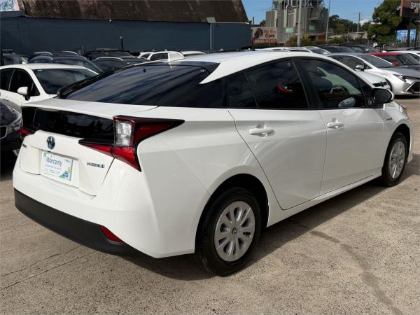 2021 Toyota Prius Liftback ZVW50R image