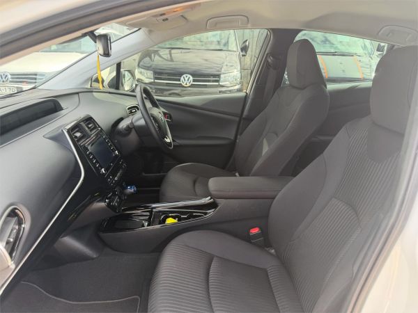 2021 Toyota Prius Liftback ZVW50R image