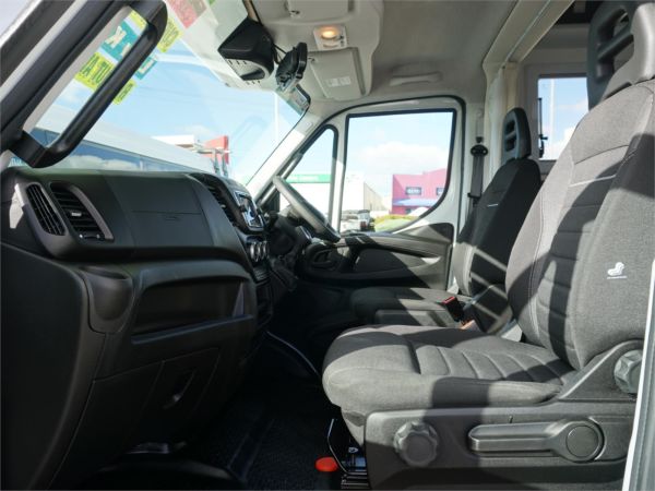2024 Iveco Daily 35S14V image