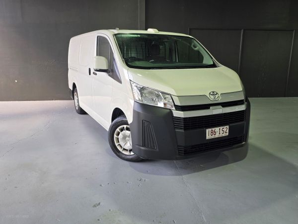2023 TOYOTA HIACE LWB (4 DOOR OPTION) GDH300R image