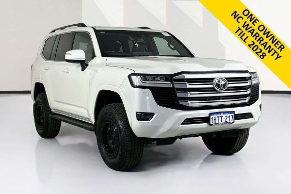 2023 Toyota Landcruiser FJA300R VX image