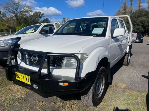 2013 Nissan Navara D40 RX image