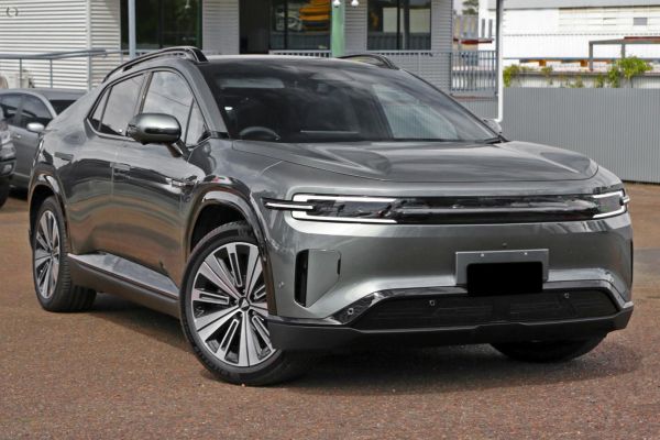 2025 Deepal E07   image
