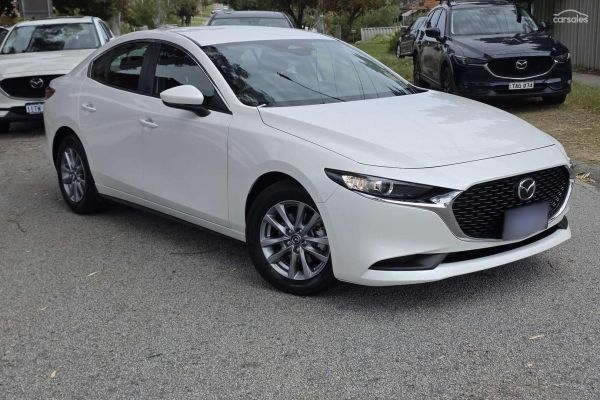 2025 Mazda 3 BP Series G20 Pure image