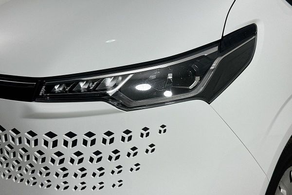 2023 LDV eT60 SK8C image