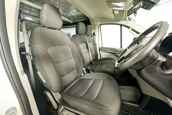 2023 LDV eT60 SK8C image