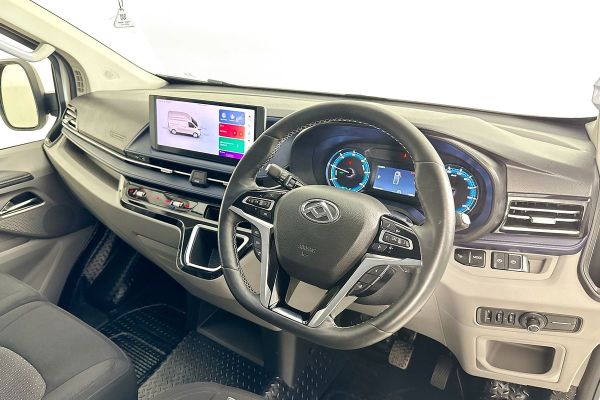 2023 LDV eT60 SK8C image