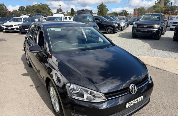 2015 Volkswagen Golf MK VII Trendline image