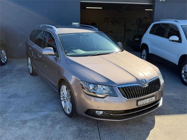 2014 SKODA SUPERB 4D WAGON 3T MY14 125 TDI ELEGANCE image