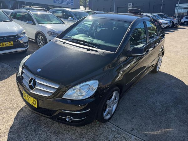 2010 MERCEDES-BENZ B200 5D HATCHBACK 245 MY10 image