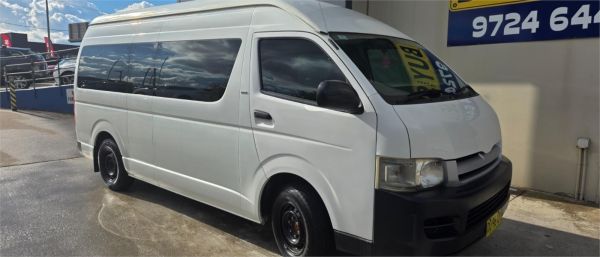 2006 Toyota Hiace TRH223R Commuter image