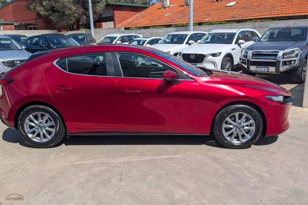 2025 Mazda 3 BP Series G20 Pure image