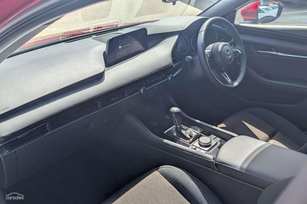 2025 Mazda 3 BP Series G20 Pure image