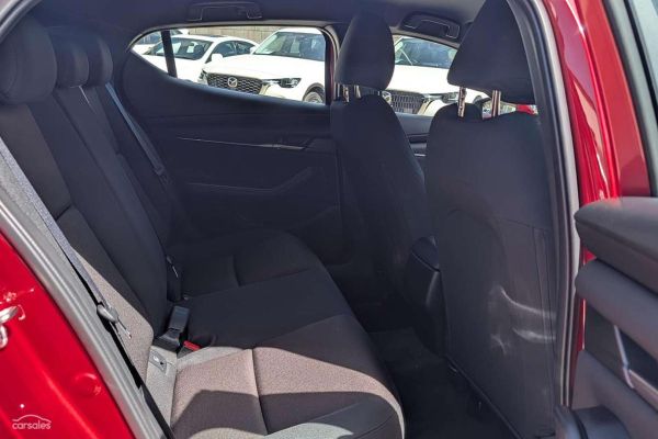 2025 Mazda 3 BP Series G20 Pure image