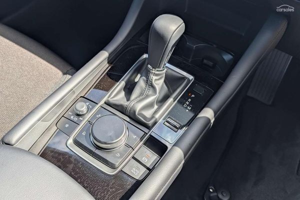 2025 Mazda 3 BP Series G20 Pure image