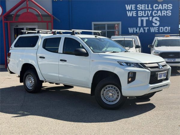 2022 Mitsubishi Triton MR GLX image
