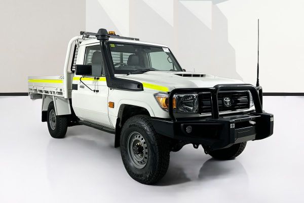 2023 Toyota Landcruiser VDJL79R Workmate image