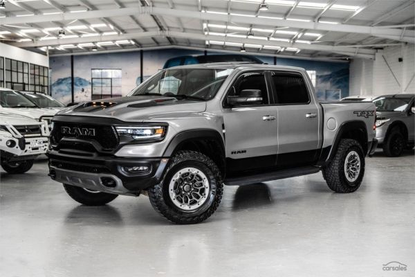 2022 RAM 1500 DT Laramie RamBox image
