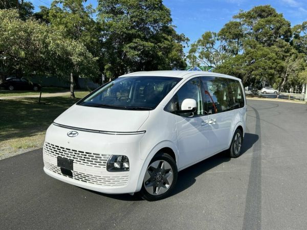 2022 Hyundai STARIA US4.V2 Highlander image