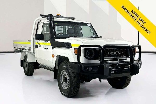 2023 Toyota Landcruiser VDJL79R Workmate image