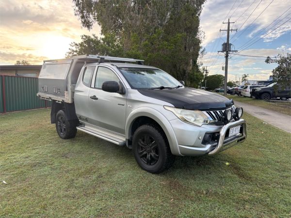 2015 MITSUBISHI TRITON CLUB C/CHAS MQ MY16 GLX (4x4) image