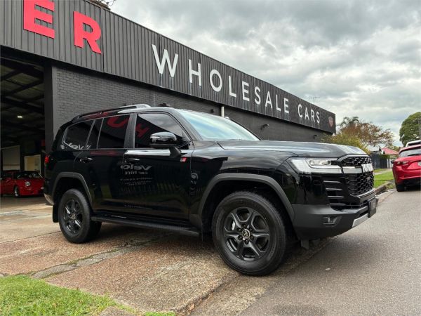2025 Toyota Landcruiser FJA300R GR Sport image