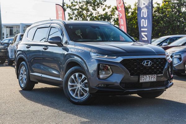 2018 Hyundai Santa Fe DM5 Active image