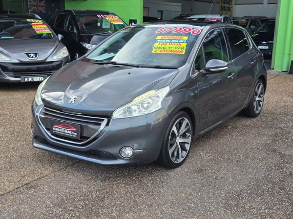2012 Peugeot 208  Active image