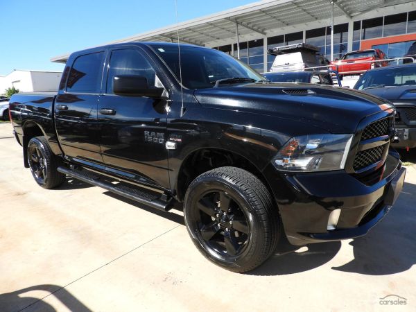 2019 RAM 1500 DS Laramie RamBox image