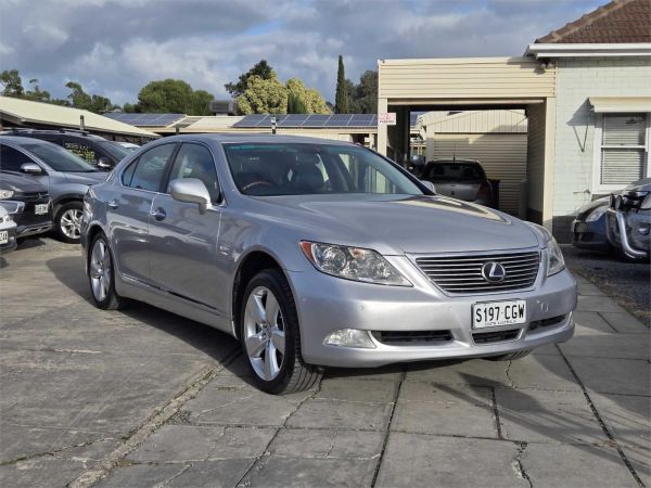 2007 Lexus LS USF40R 460 image