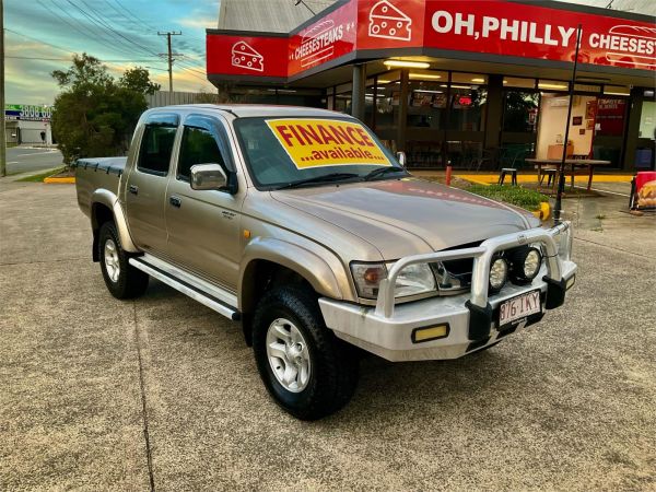 2004 TOYOTA HILUX DUAL CAB P/UP KZN165R SR5 (4x4) image