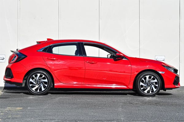 2017 Honda Civic Hatchback 10th Gen MY17 VTi-S image