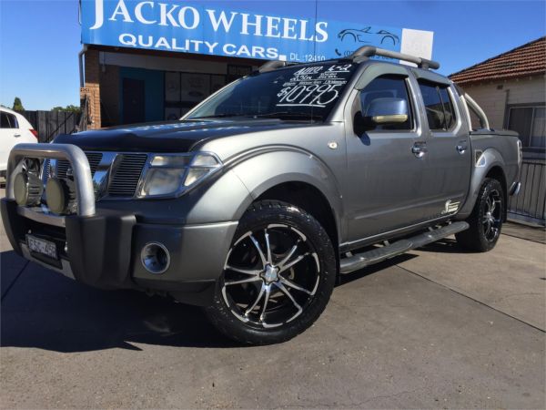 2011 Nissan Navara D40 RX image