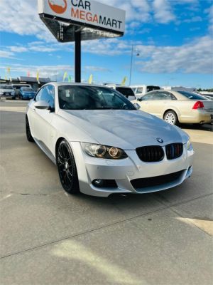 2008 BMW 3 Series E93 325i image