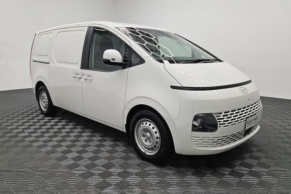 2024 Hyundai STARIA LOAD   image