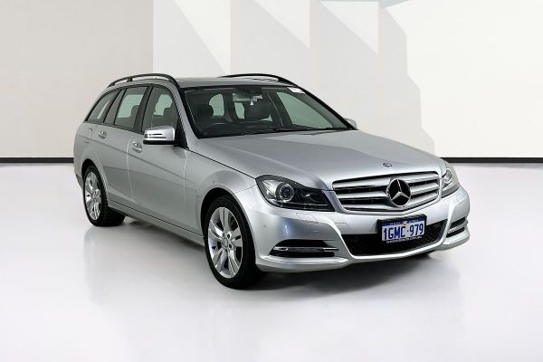 2013 Mercedes-Benz C-Class W204 C200 BlueEFFICIENCY image