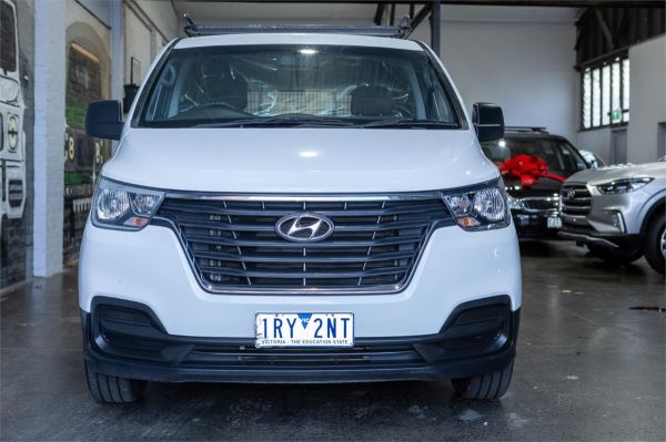2020 Hyundai iLoad TQ4 3S Liftback image