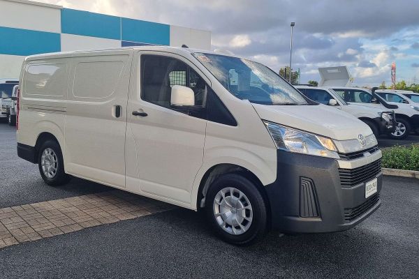 2021 Toyota Hiace GDH300R  image