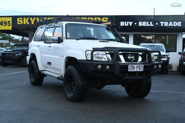 2016 Nissan Patrol Y61 ST image