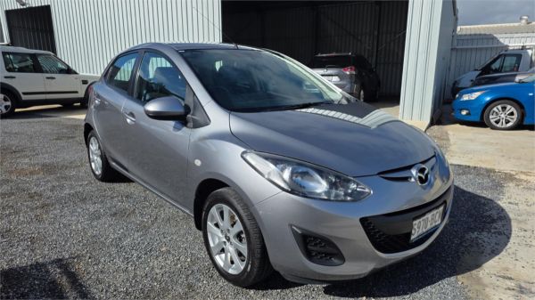 2014 Mazda 2 DE Neo Sport image