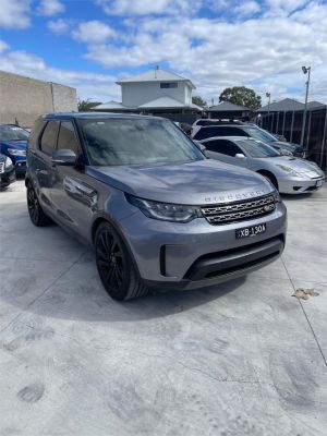 2019 Land Rover Discovery Series 5 SE image
