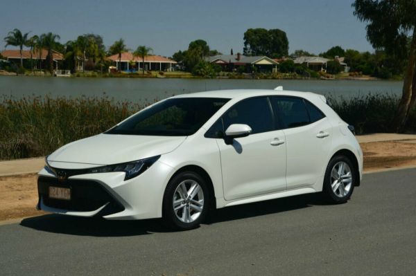2018 Toyota Corolla ZWE186R Ascent Sport Hybrid image