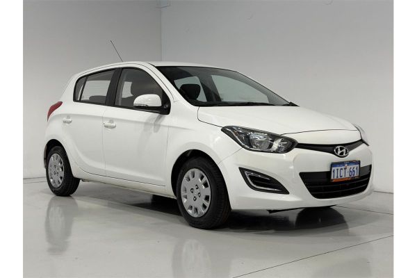 2015 Hyundai i20  Active image