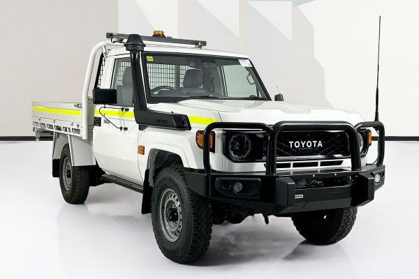 2023 Toyota Landcruiser VDJL79R Workmate image