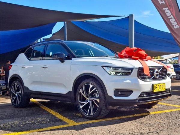 2019 Volvo XC40 XZ MY20 T5 R-Design image